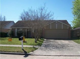 1711 Ridge Hollow Dr, Houston, TX 77067