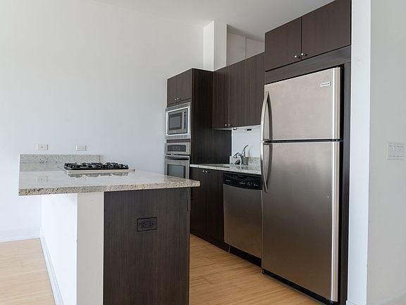 5th image of 4730 N Kimball Ave #413