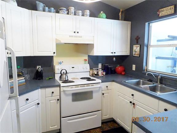 4th image of 2724 Cottage Ln