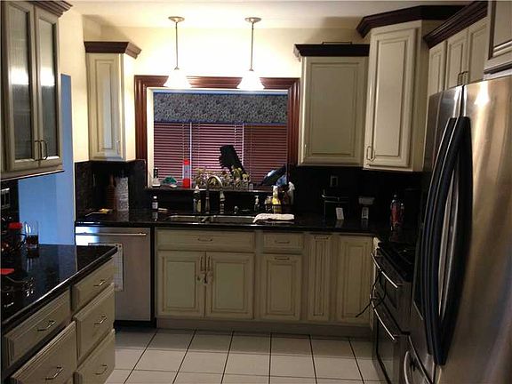 3rd image of 10025 Montego Bay Dr