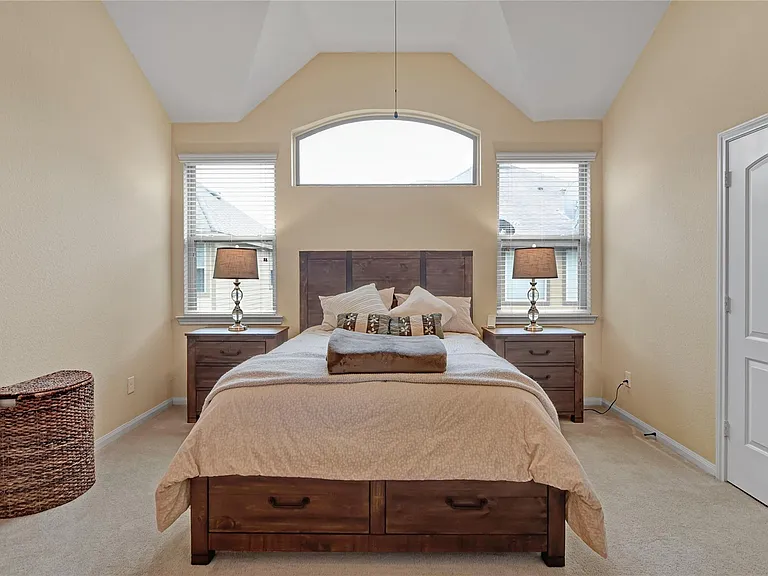 21 Cheswood Manor Dr — Photo 15