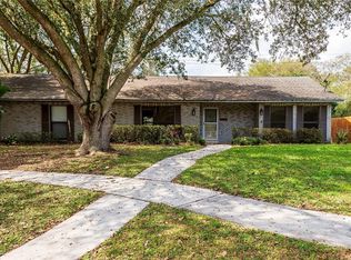 2217 Misty Ridge Ln, Valrico, FL 33594