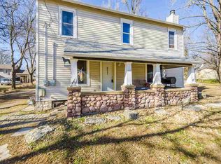 301 Walnut St, Wamego, KS 66547