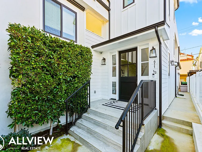 411 1/2 Heliotrope Ave — Photo 42