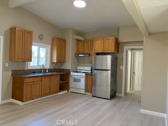 1782 Bainbridge St — Photo 6