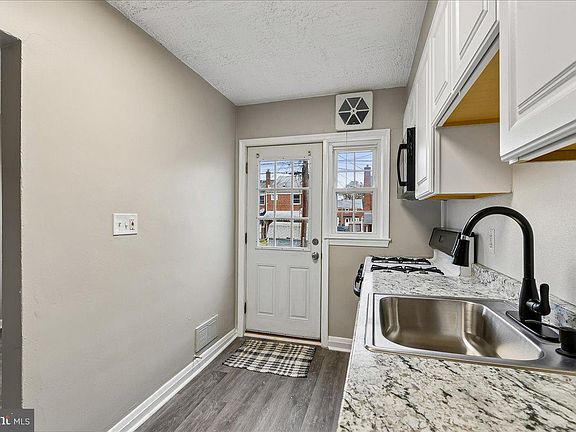 5th image of 732 Arncliffe Rd