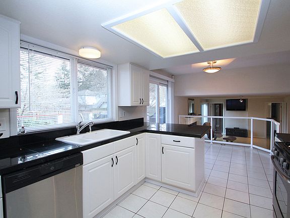 3rd image of 7123 91st Avenue Ct SW
