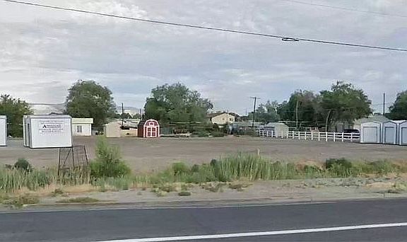 2nd image of 2701 Grand Ave