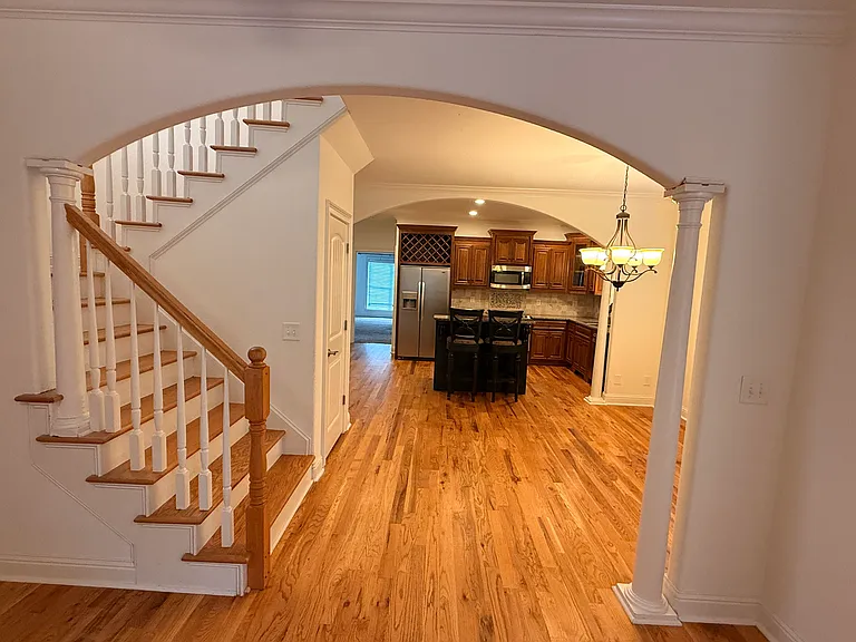 506 Whistler Ln N — Photo 3