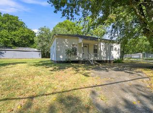 707 N Gertrude Ave, Wagoner, OK 74467