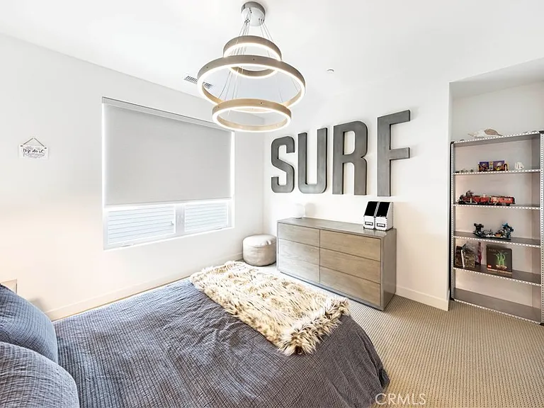 983 Doheny Way — Photo 25