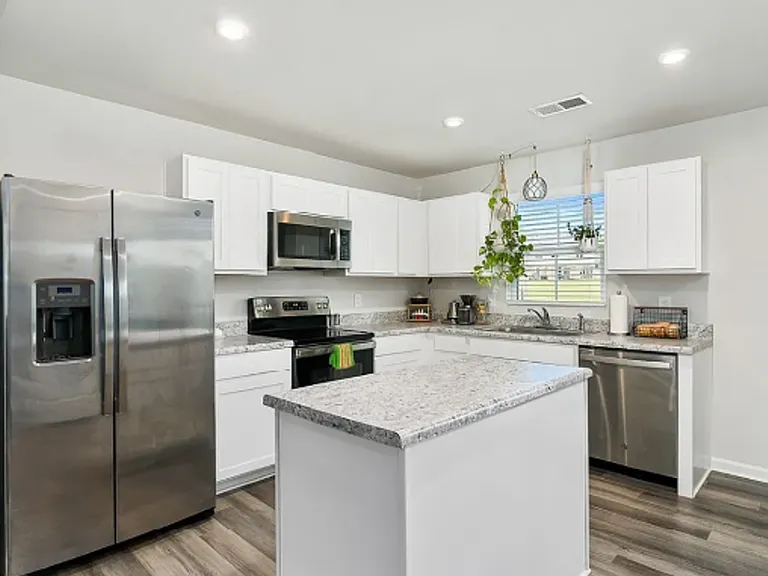 153 Nicklaus Dr — Photo 6