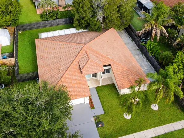 581 SW 169th Way, Weston, FL 33326