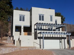 5325 Quemazon, Los Alamos, NM 87544