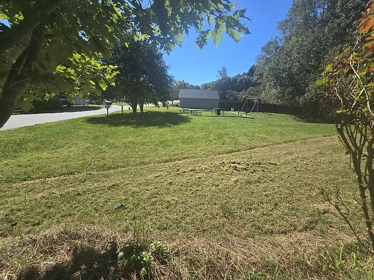 604 Summerwalk Rd — Photo 5
