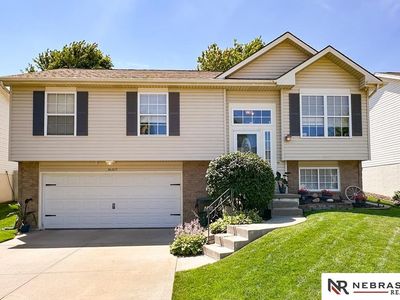 16507 Yates St, Omaha, NE, 68116