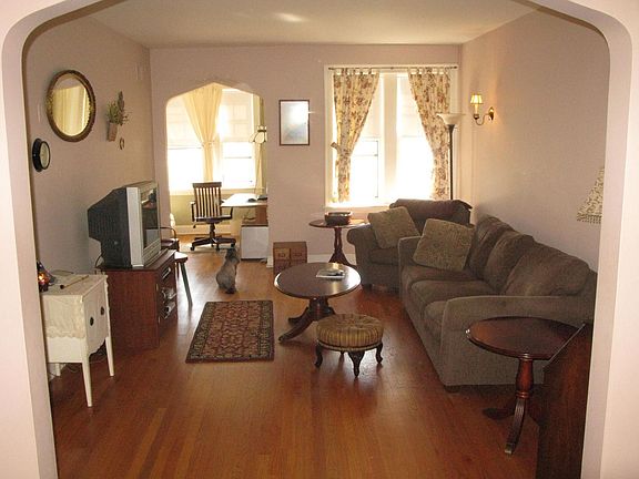 4th image of 43 N Park Ave APT C1