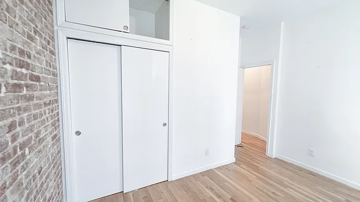 Rented by Brighton Management | media 15