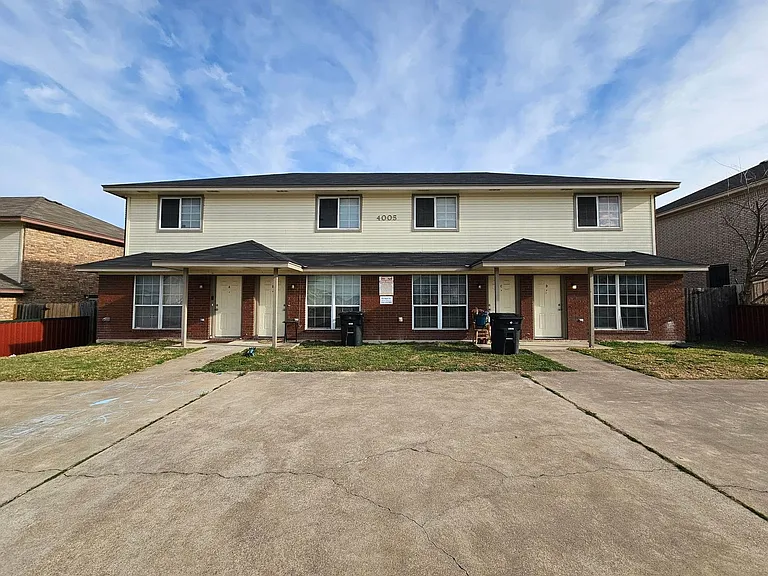4005 Nadine Dr #D — Photo 1