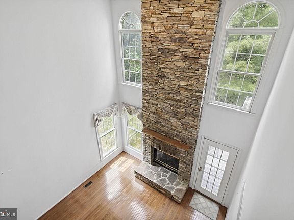 5th image of 56 Old Granary Ct