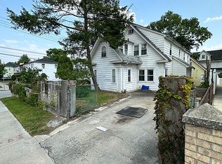 19726 90th Ave, Hollis, NY 11423
