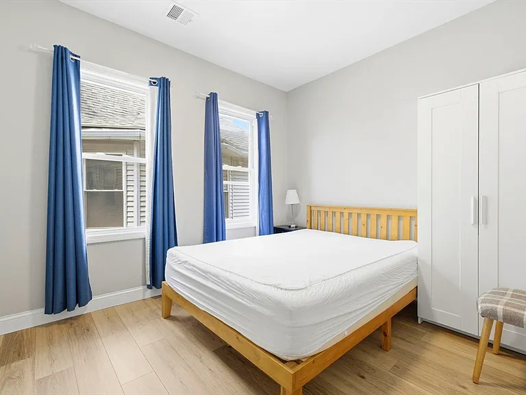 125-127 Arsenal St #2 — Photo 7