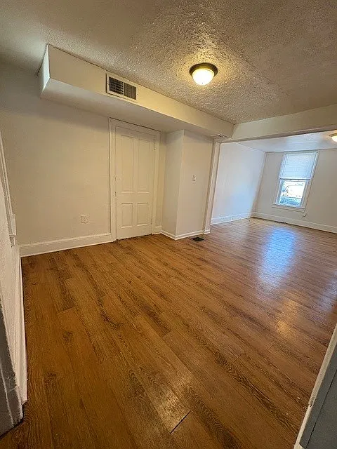 2 bed, 1182 sqft, $1,225 — Photo 2
