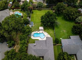 840 Spring Brook Dr, Bedford, TX 76021