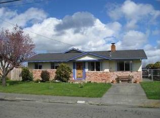 1130 Hilfiker Dr, Arcata, CA 95521