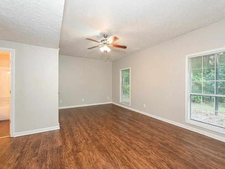 2526 Riverwood Spg — Photo 9