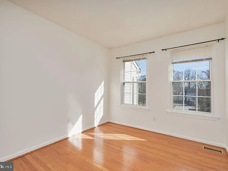 9575 Donnan Castle Ct — Photo 34