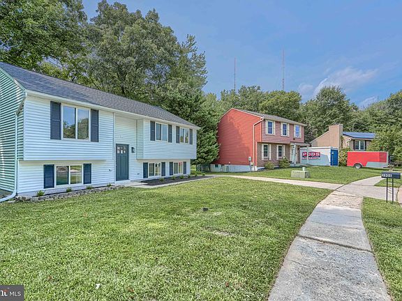 3rd image of 3906 Tevis Cir