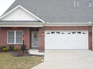316 Canterbury Dr, Aliquippa, PA 15001
