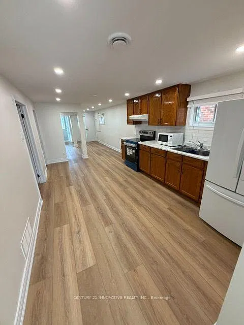 2 bed, $2,200 — Photo 2