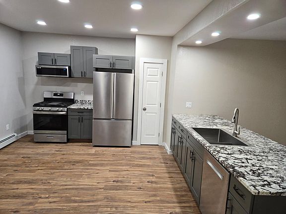 2nd image of 35 Bolduc Ln #2