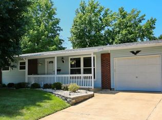 1565 Ranchwood Dr, Florissant, MO 63031