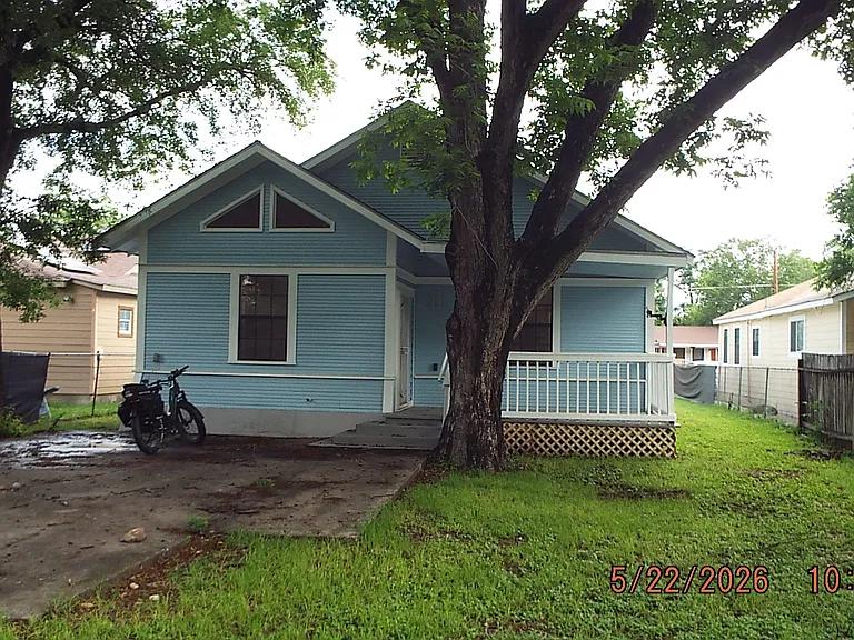 234 E Sayers Ave — Photo 19