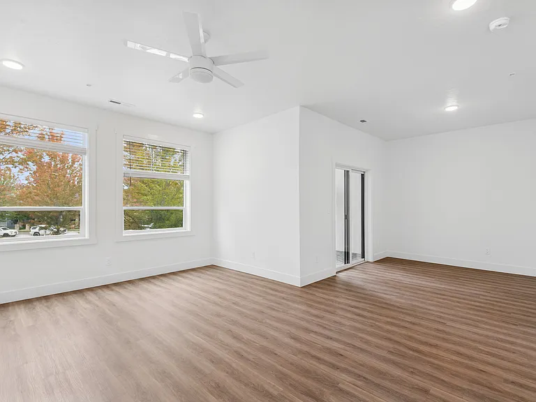 5825 W Hidden Springs Dr #200 — Photo 7