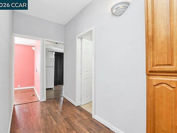 2nd image of 1319 Sacramento St #1321
