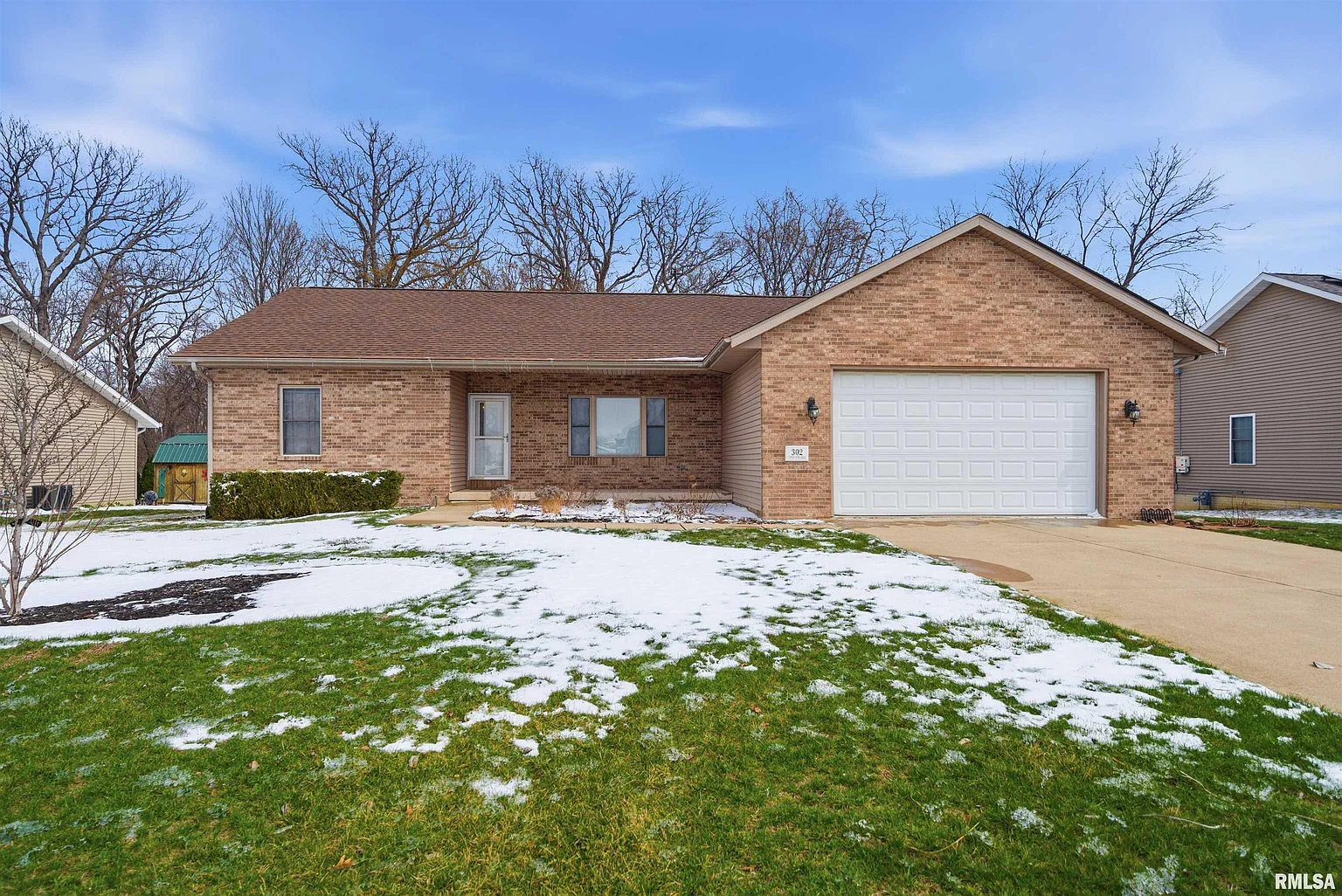 302 Cottonwood Cir photo 1