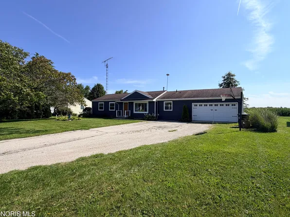 12926 Huffman Rd, Bowling Green, OH 43402