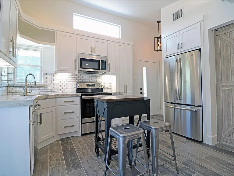 2310 McDuffie St #G7 — Photo 5