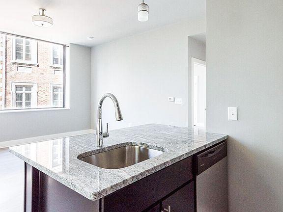 2nd image of 421 E Franklin St APT 2A