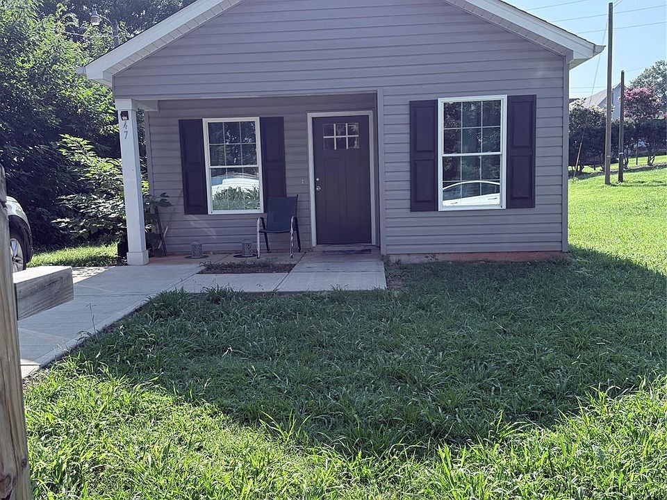 1st image of 47 14th St SE