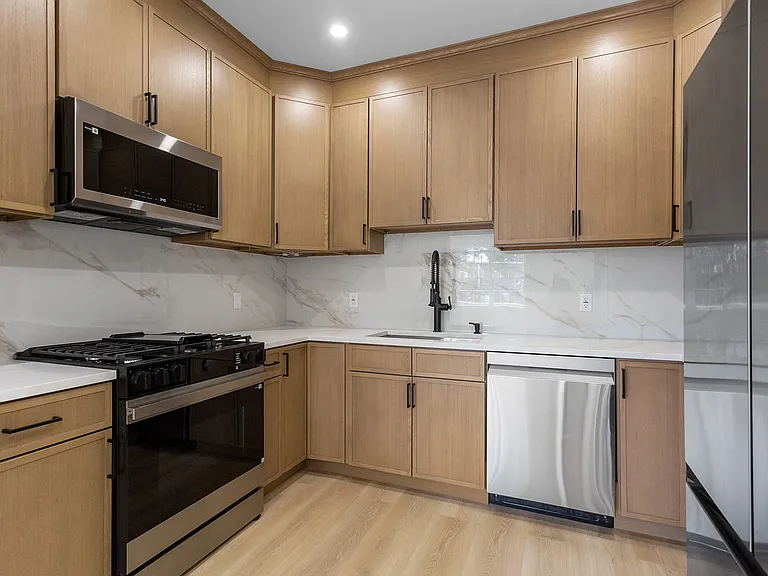 5 Milton Ave #B — Photo 20
