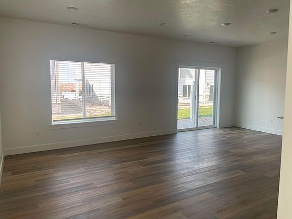 Living Room & Dining Room Area