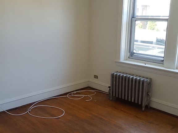 5th image of 3224 N Major Ave #1