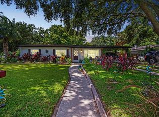 10810 N Teegreen Rd, Tampa, FL 33612