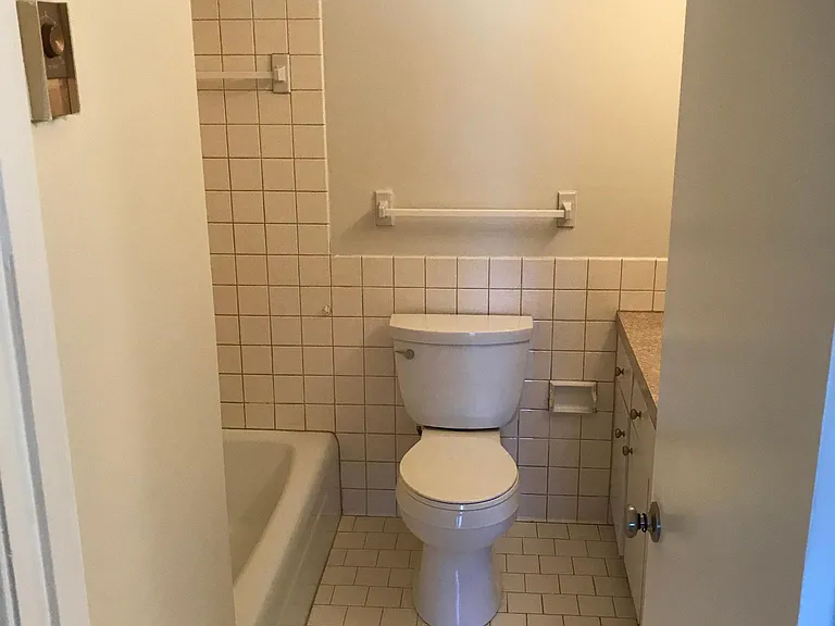 1900 Richard Jones Rd #U7 — Photo 11