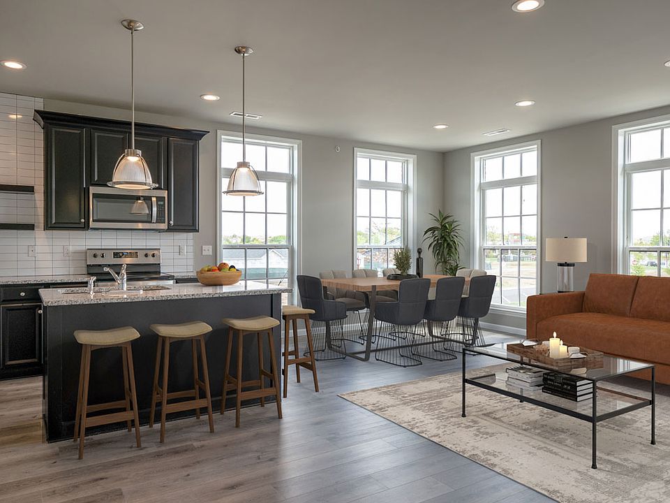 1st image of 305 Tillary Ln #204